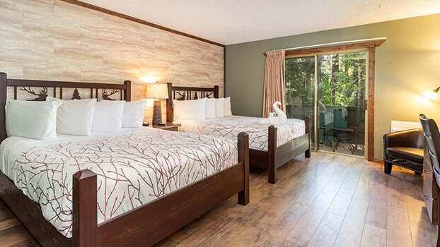 斜坡村的公园边客栈