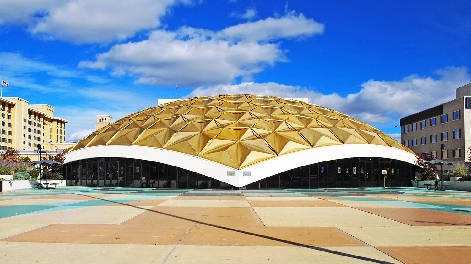 先锋表演艺术中心