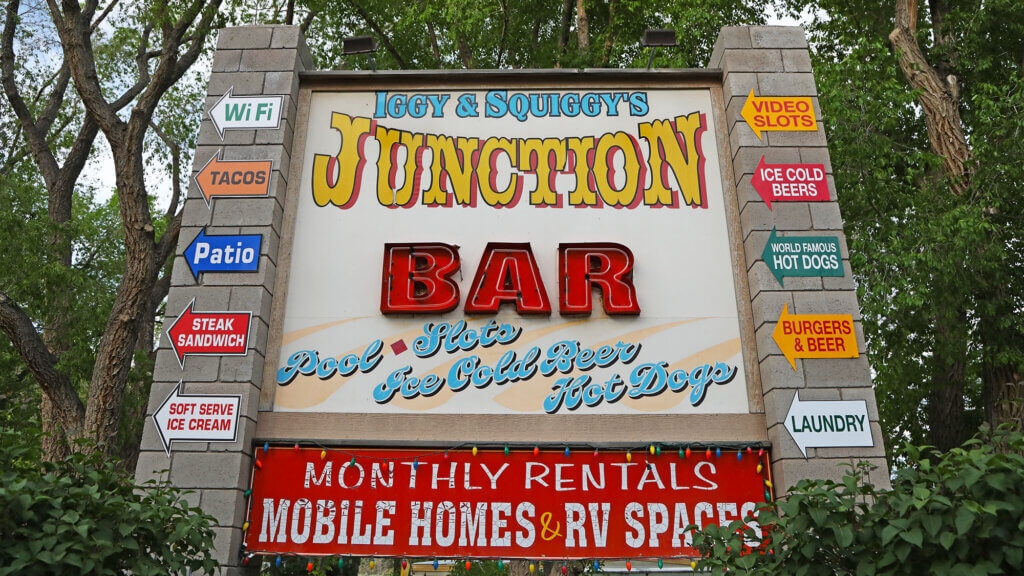 Iggy & squiggy's junction酒吧和烧烤店