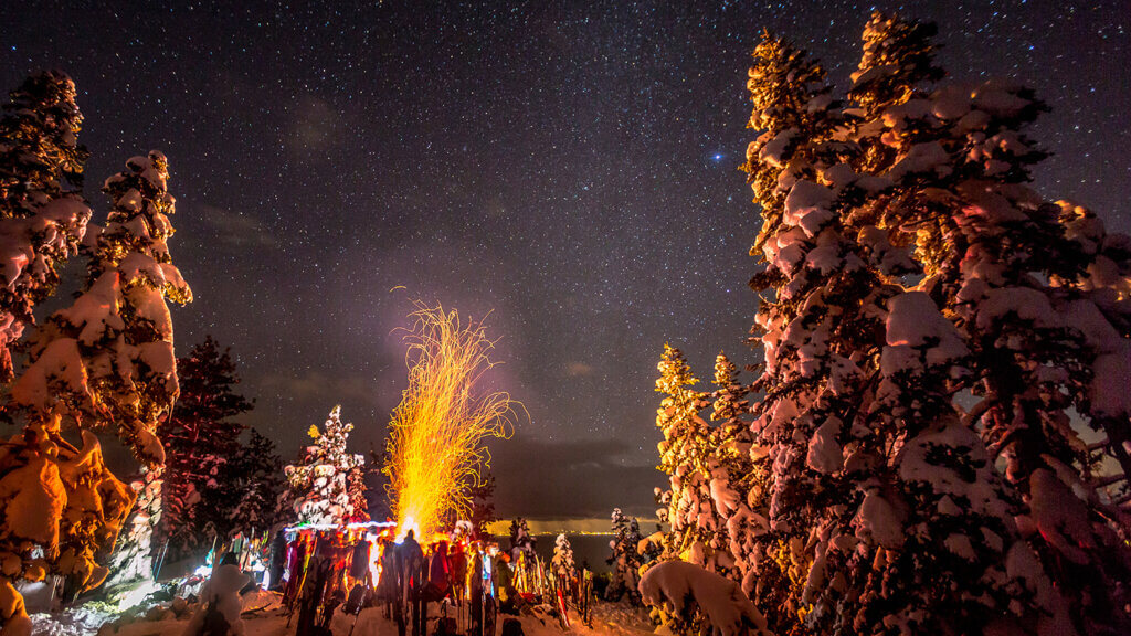 Alpenglow体育山地节