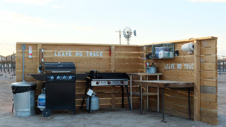 狼蛛的牧场,Amargosa山谷,死亡谷酒店,少见Overnighters,独特的地方保持内华达州雷竞技体育app